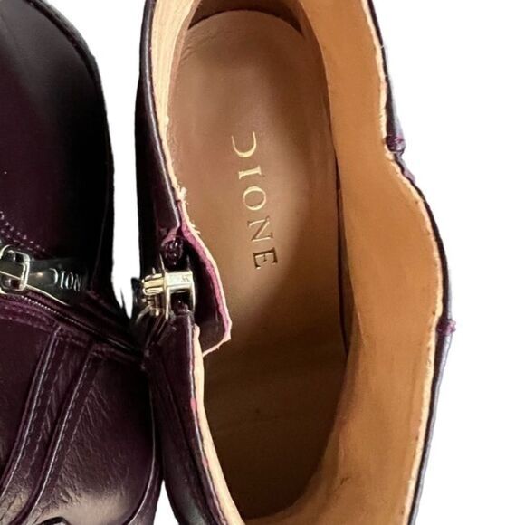 Dione plum Leather high heels platform booties 4.5” Heel 1.5” Platform size 7.5. - Picture 4 of 7